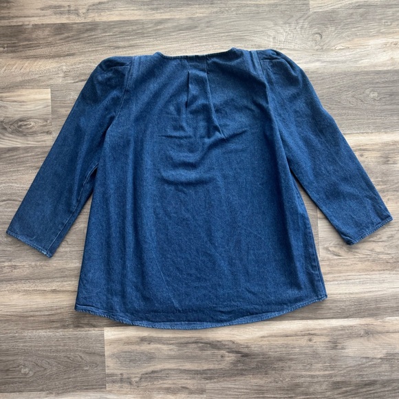 Tuckernuck | Denim 3/4 Sleeve Blouse - Picture 4 of 5